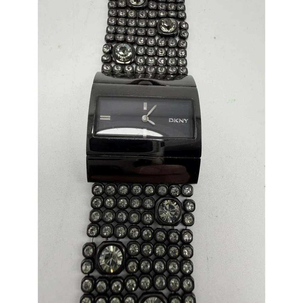 DKNY NY-3927 New Battery Crystals Ladies Watch 33MM 6.5